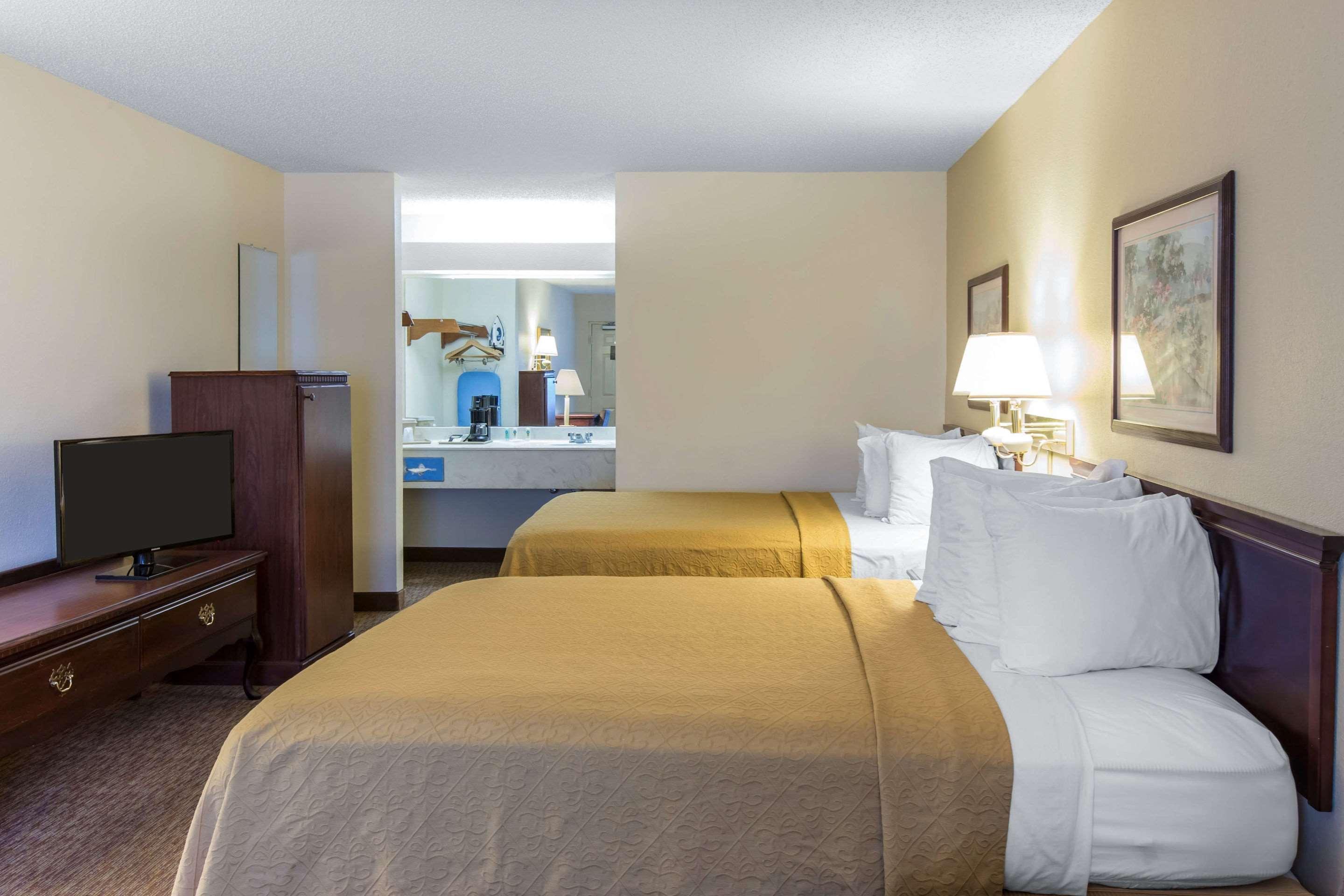 Quality Inn Кордел Екстериор снимка