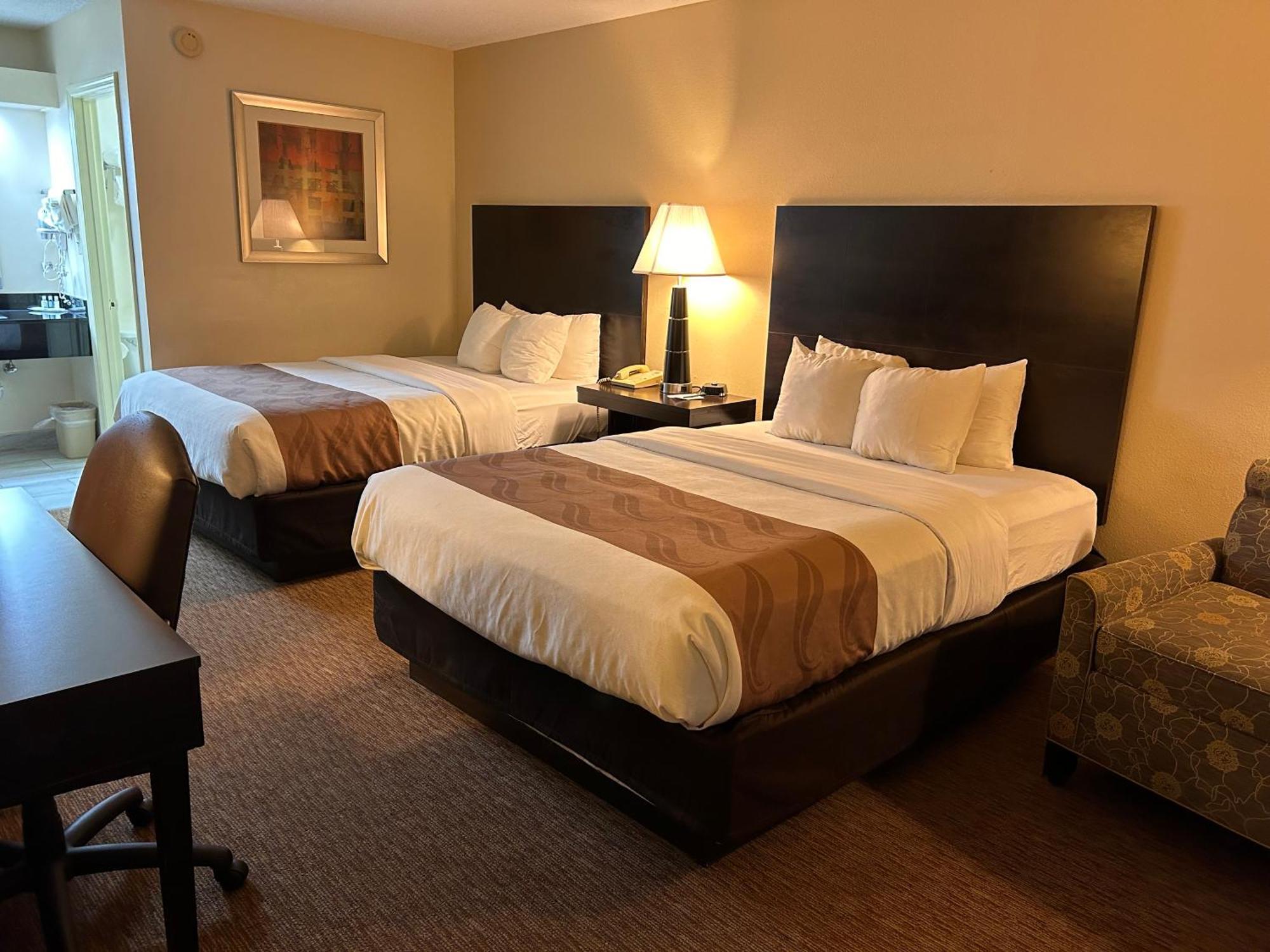 Quality Inn Кордел Екстериор снимка