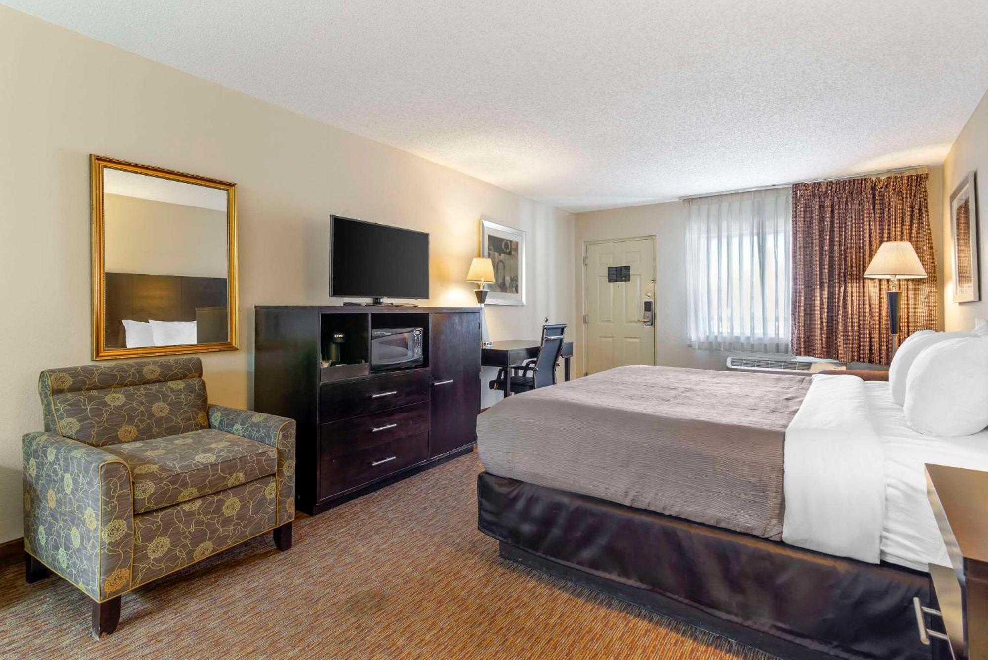 Quality Inn Кордел Екстериор снимка