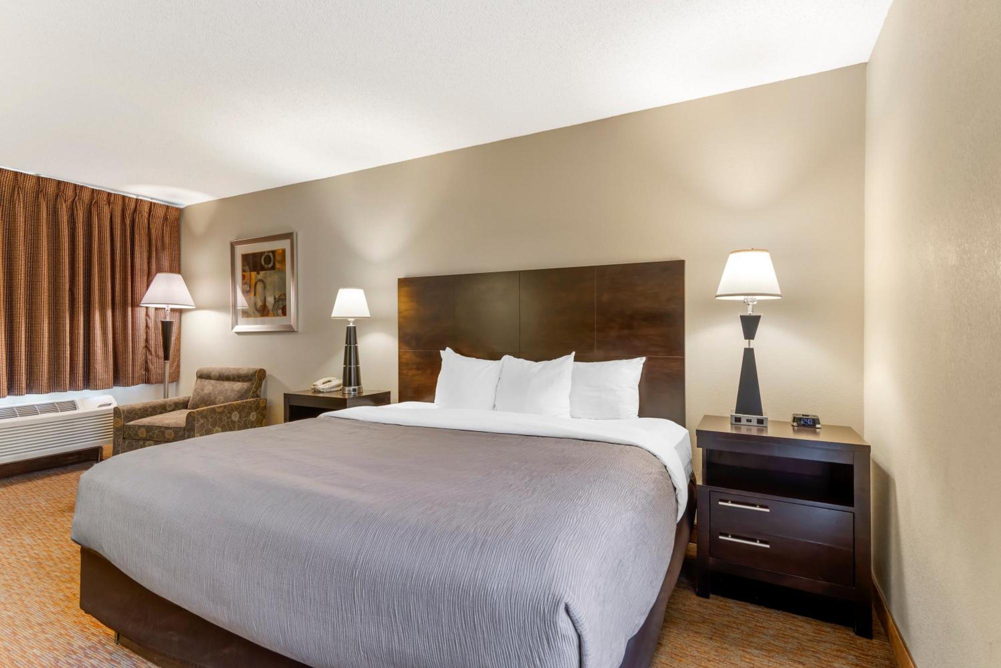 Quality Inn Кордел Екстериор снимка