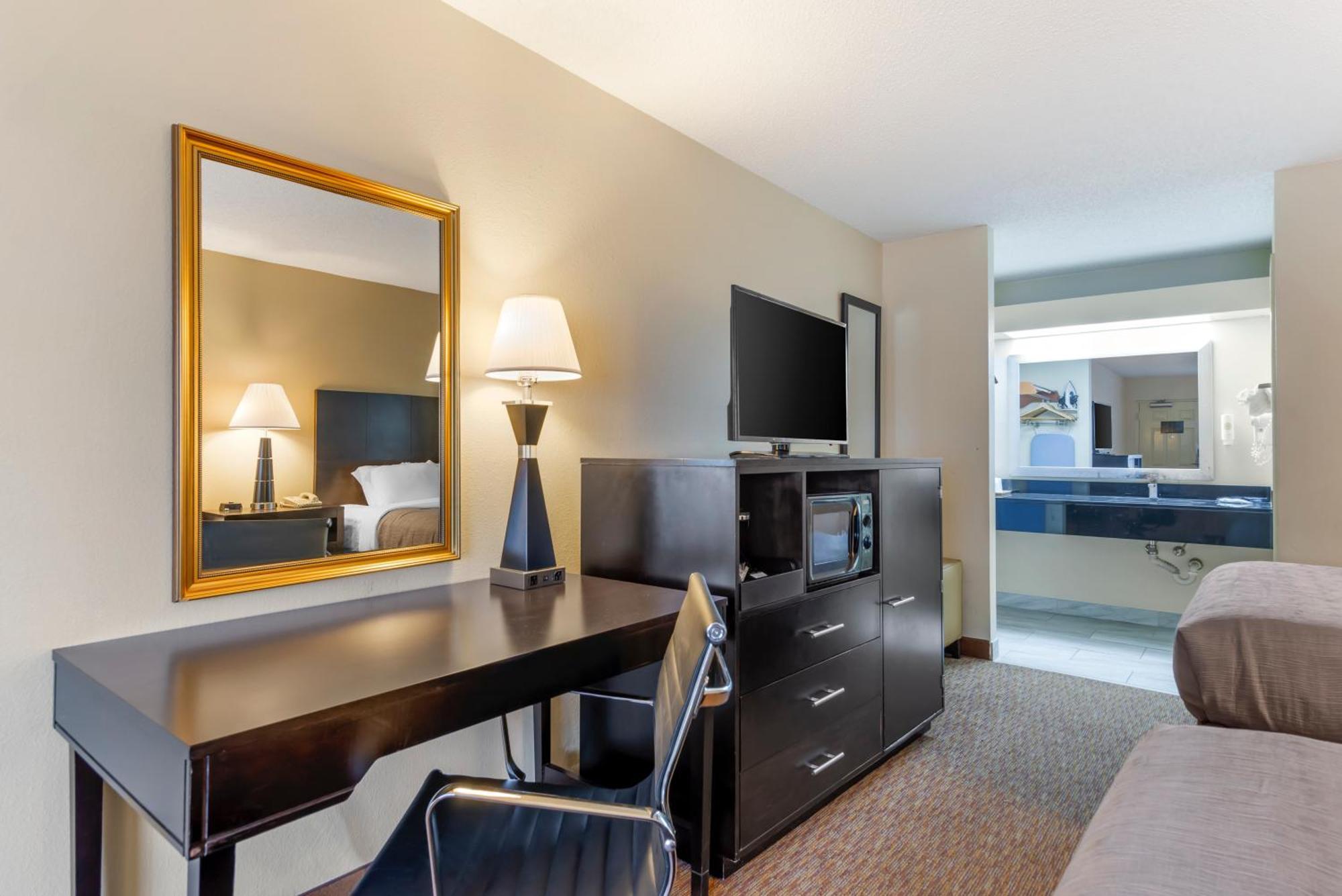 Quality Inn Кордел Екстериор снимка