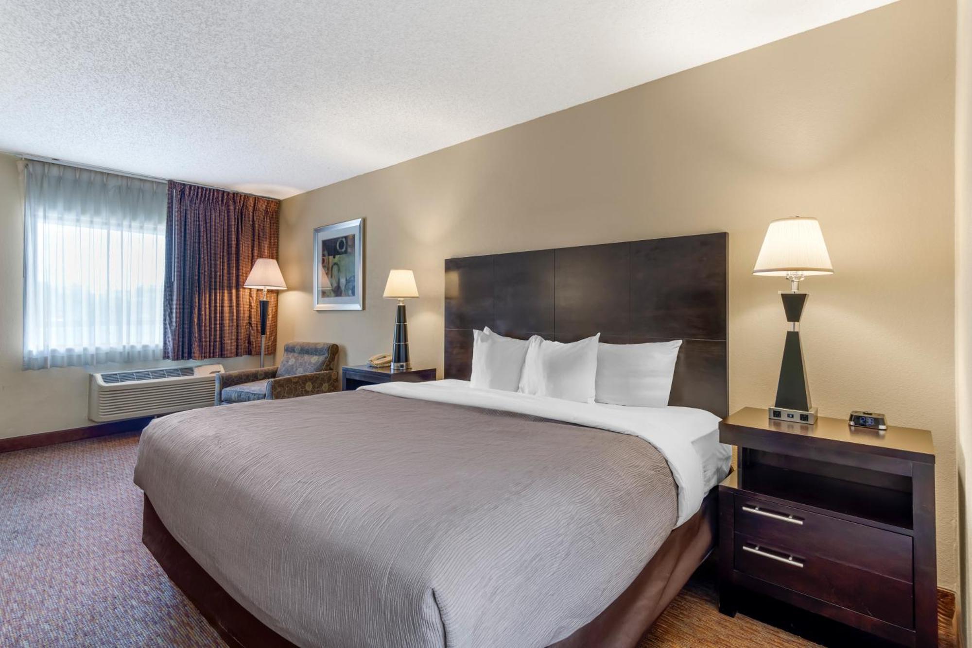 Quality Inn Кордел Екстериор снимка