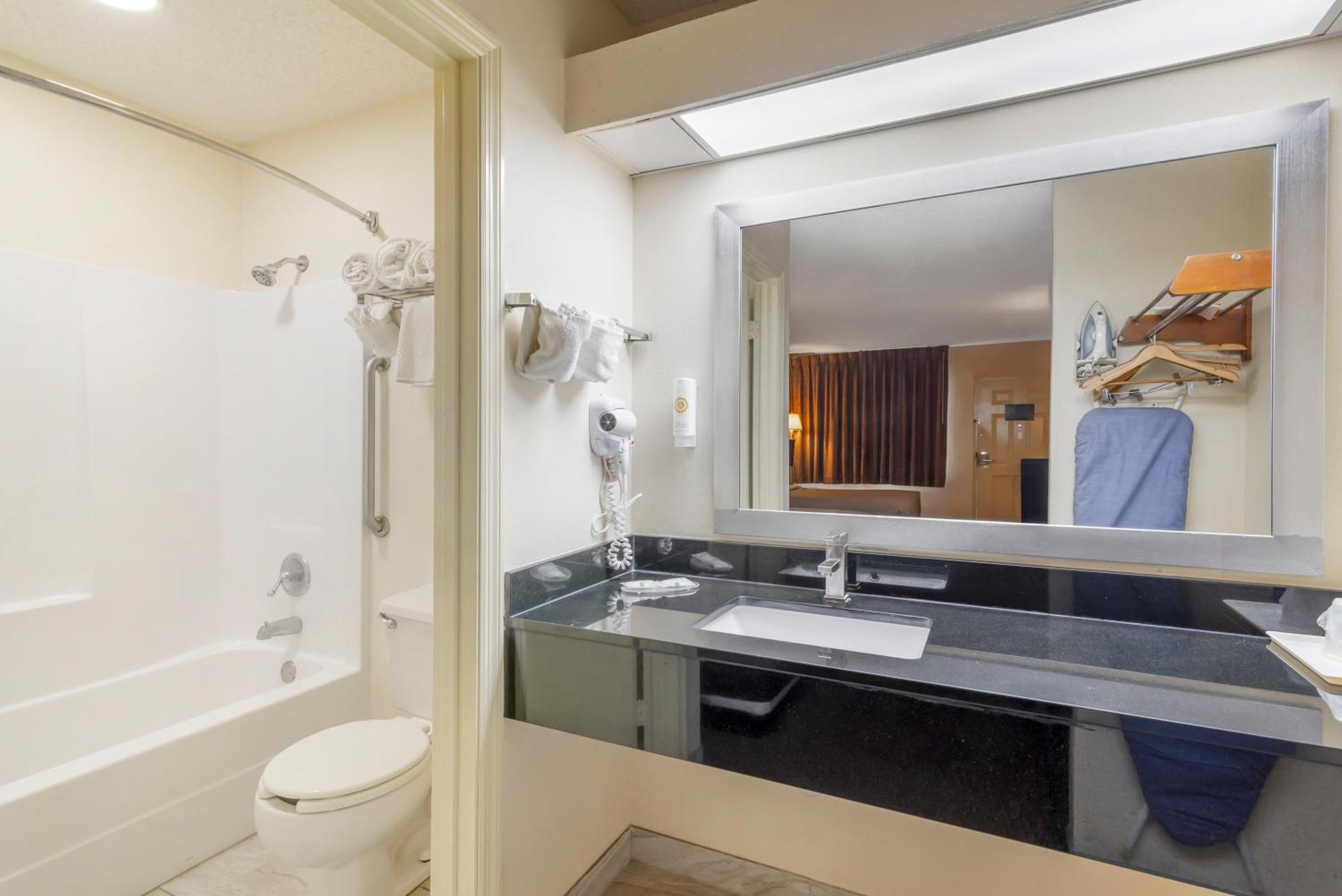 Quality Inn Кордел Екстериор снимка